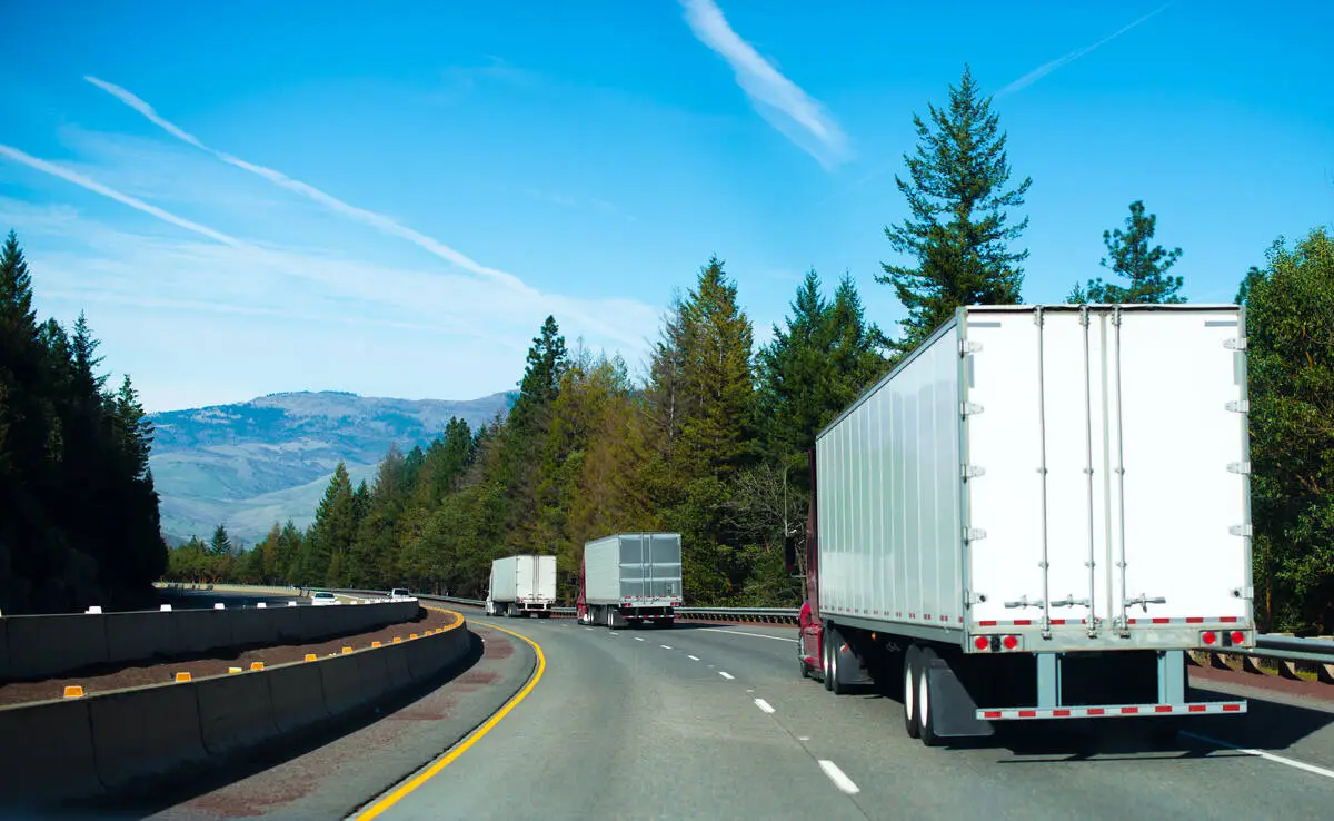 Key Considerations For Dry Van Trailer Rentals And Leases